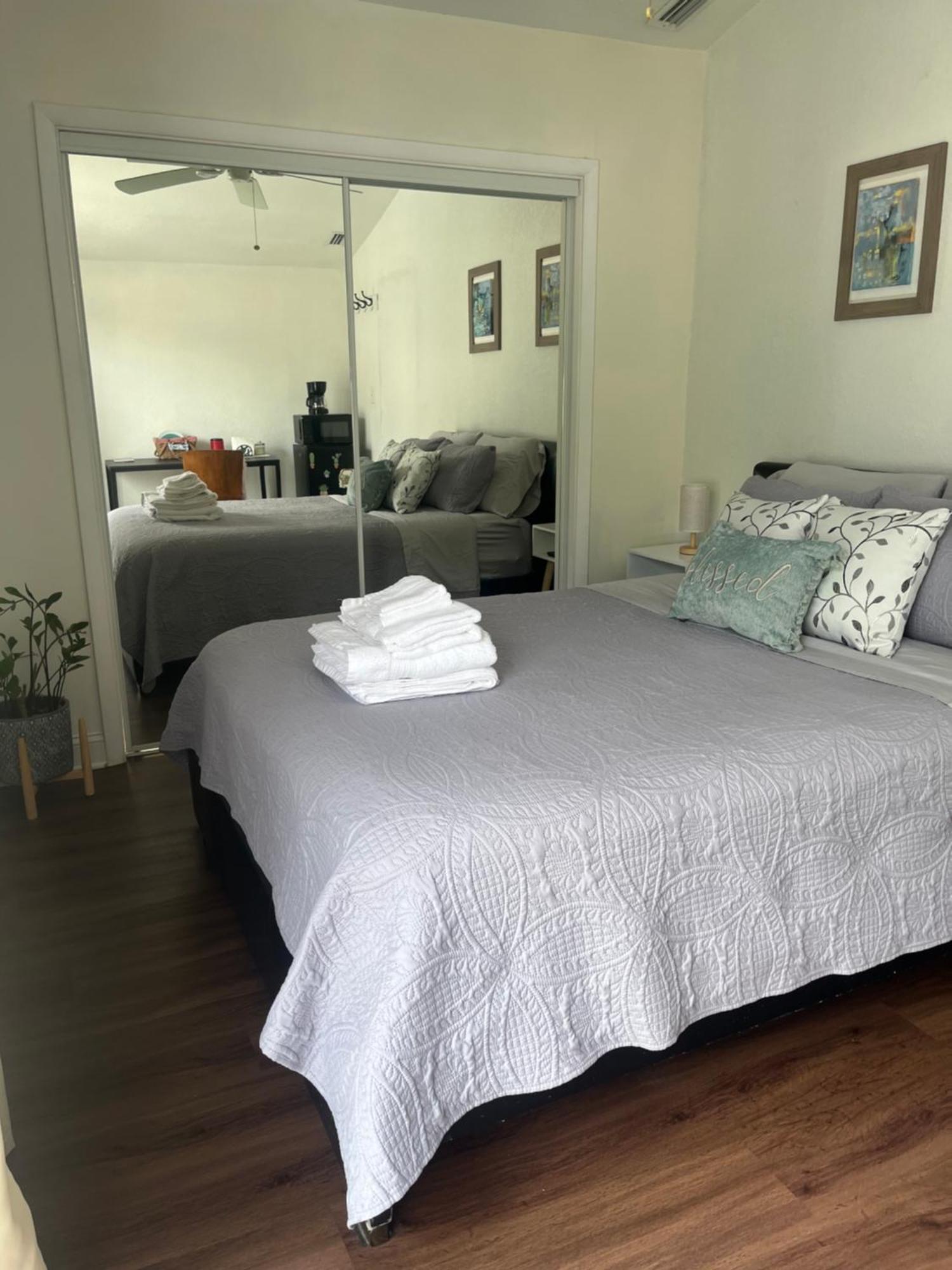 Habitacion Luminosa Y Acogedora. 할리우드 외부 사진