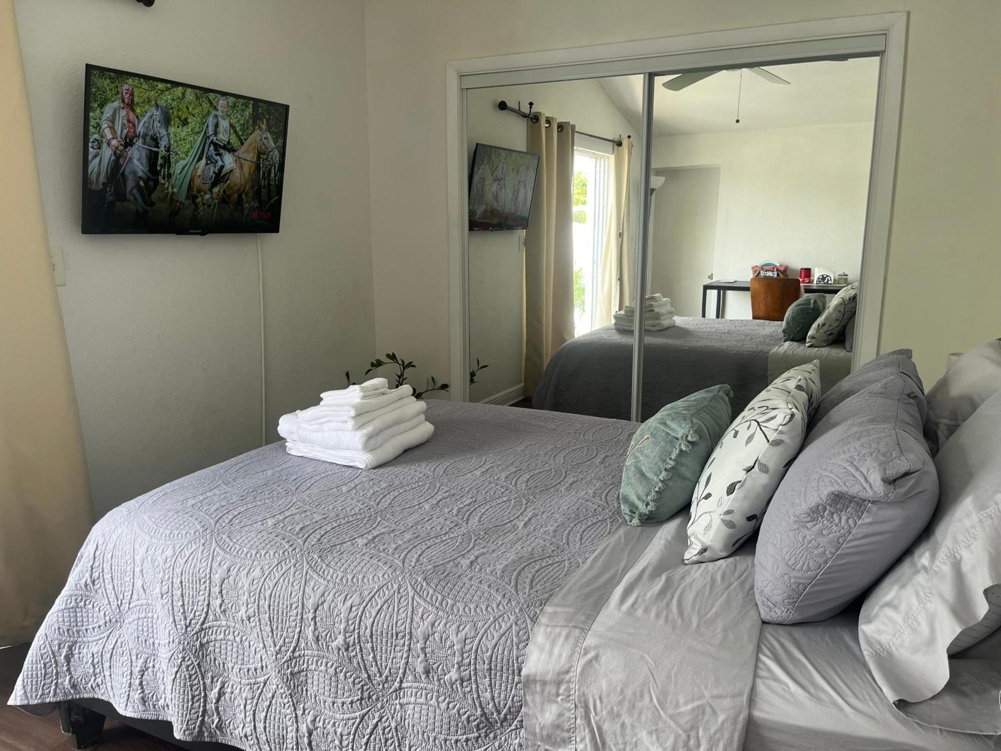 Habitacion Luminosa Y Acogedora. 할리우드 외부 사진